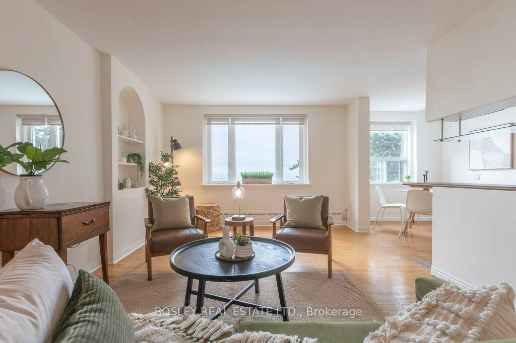 Property Photo:  2693 Lake Shore Boulevard W 1  ON M8V 1G6 