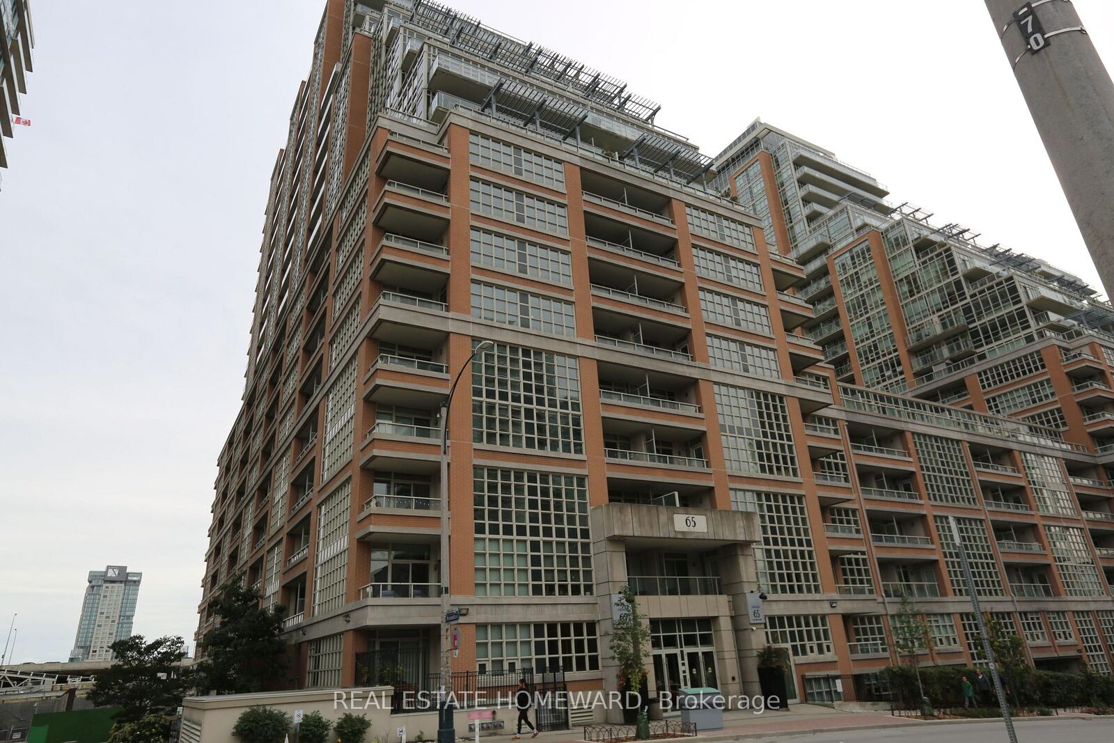 Property Photo:  65 East Liberty Street 701  ON M6K 3R2 