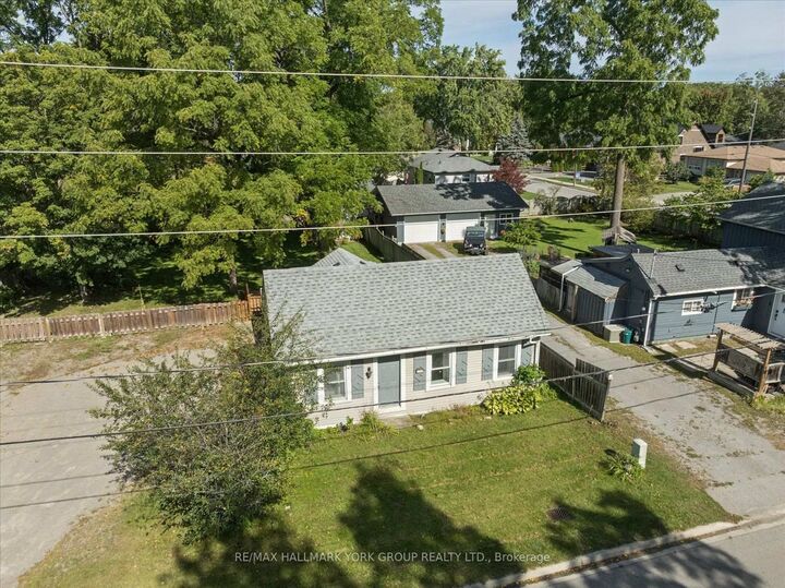 Property Photo: 28 St James Street ON L0E 1R0