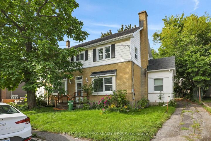Property Photo:  310 Mona Avenue  ON K1L 7A2 