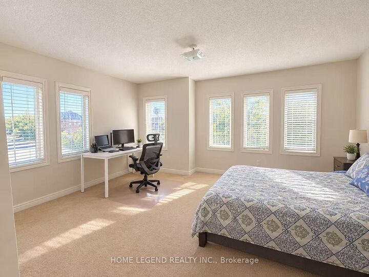 Property Photo:  36 Busch Avenue  ON L3R 0K6 