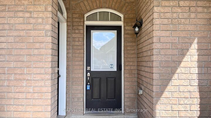 Property Photo:  1261 Sim Place Upper  ON L9T 7C7 
