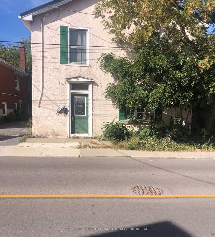 Property Photo:  27 Stephen Street  ON K7K 2C2 
