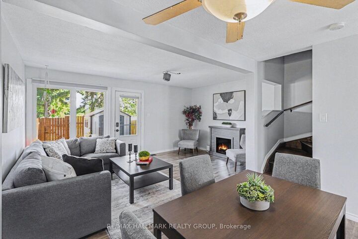 Property Photo:  4342 Meadowvale Lane  ON K1B 5A2 