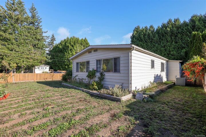 Property Photo:  2205 4th St E  BC V9N 7L9 