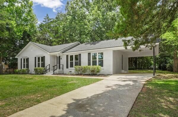 Property Photo:  206 Raintree Dr  GA 31705 