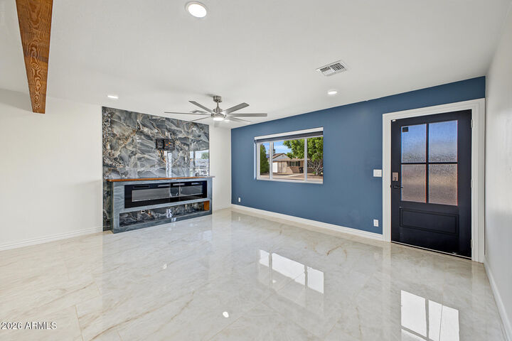 Property Photo: 7525 E Moreland Street AZ 85257