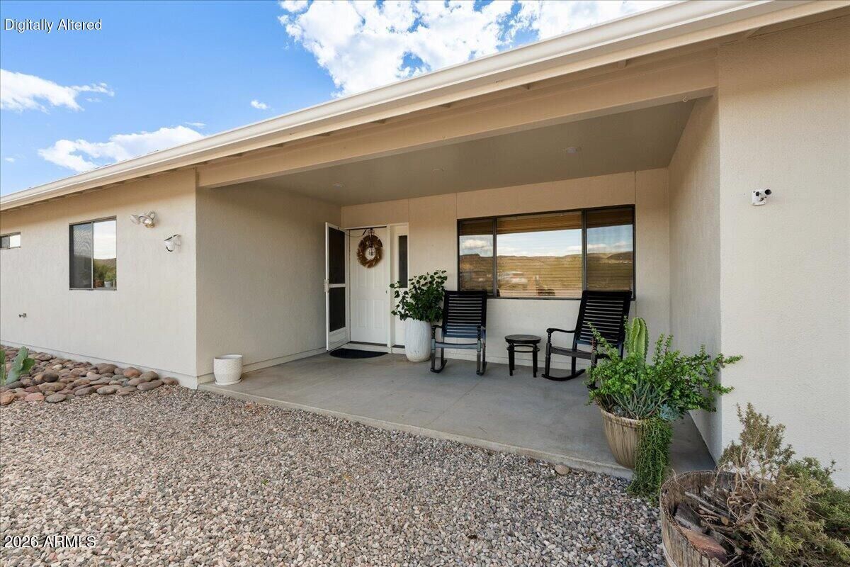Property Photo: 12885 E Cardinal Way AZ 86325