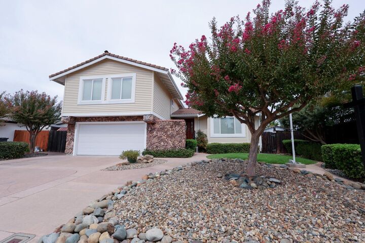 Property Photo:  107 Iroquois Drive  CA 95688 