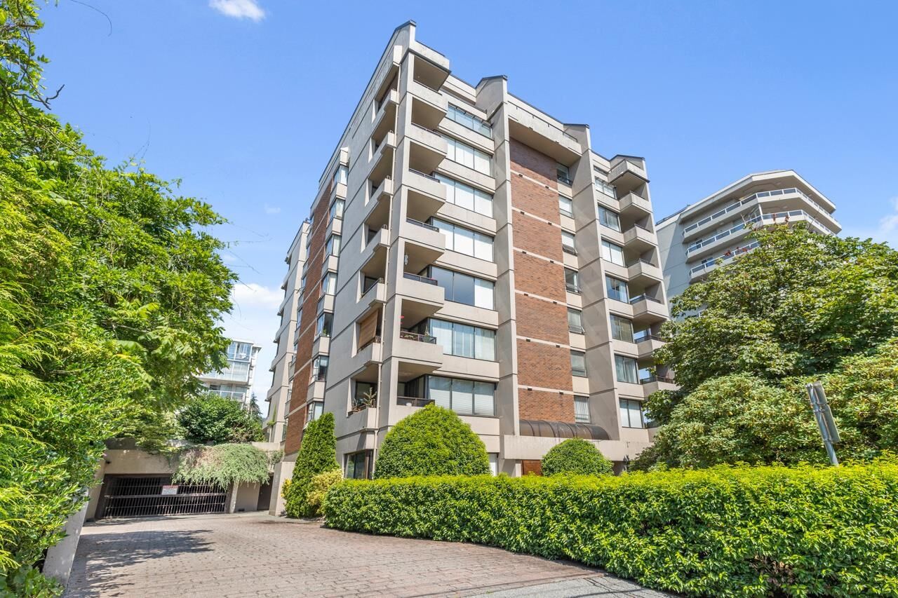 Property Photo:  1737 Duchess Avenue  BC V7V 1P8 