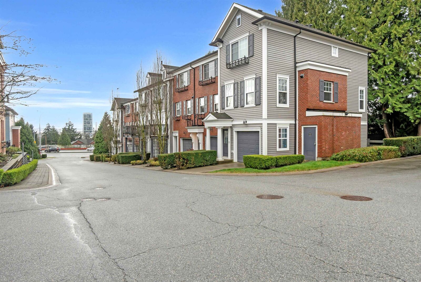 Property Photo:  688 Edgar Avenue 81  BC V3K 0A5 