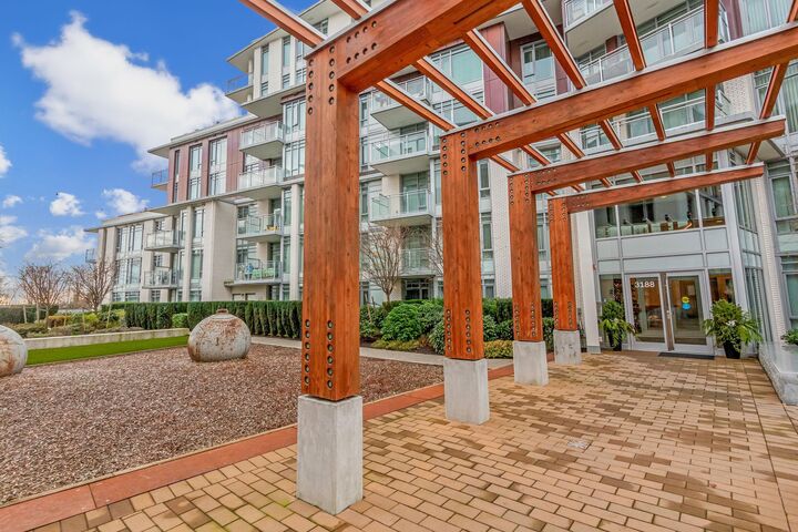 Property Photo:  3188 Riverwalk Avenue 308  BC V5S 0E7 