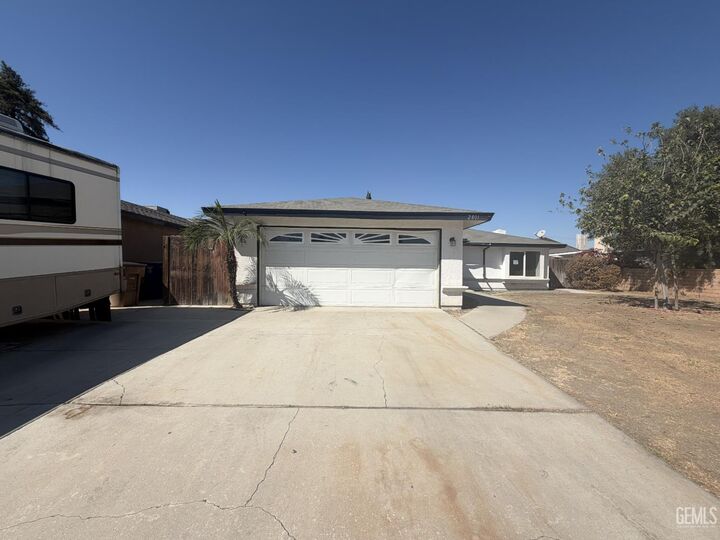 Property Photo: 2801 Belden Lane CA 93309