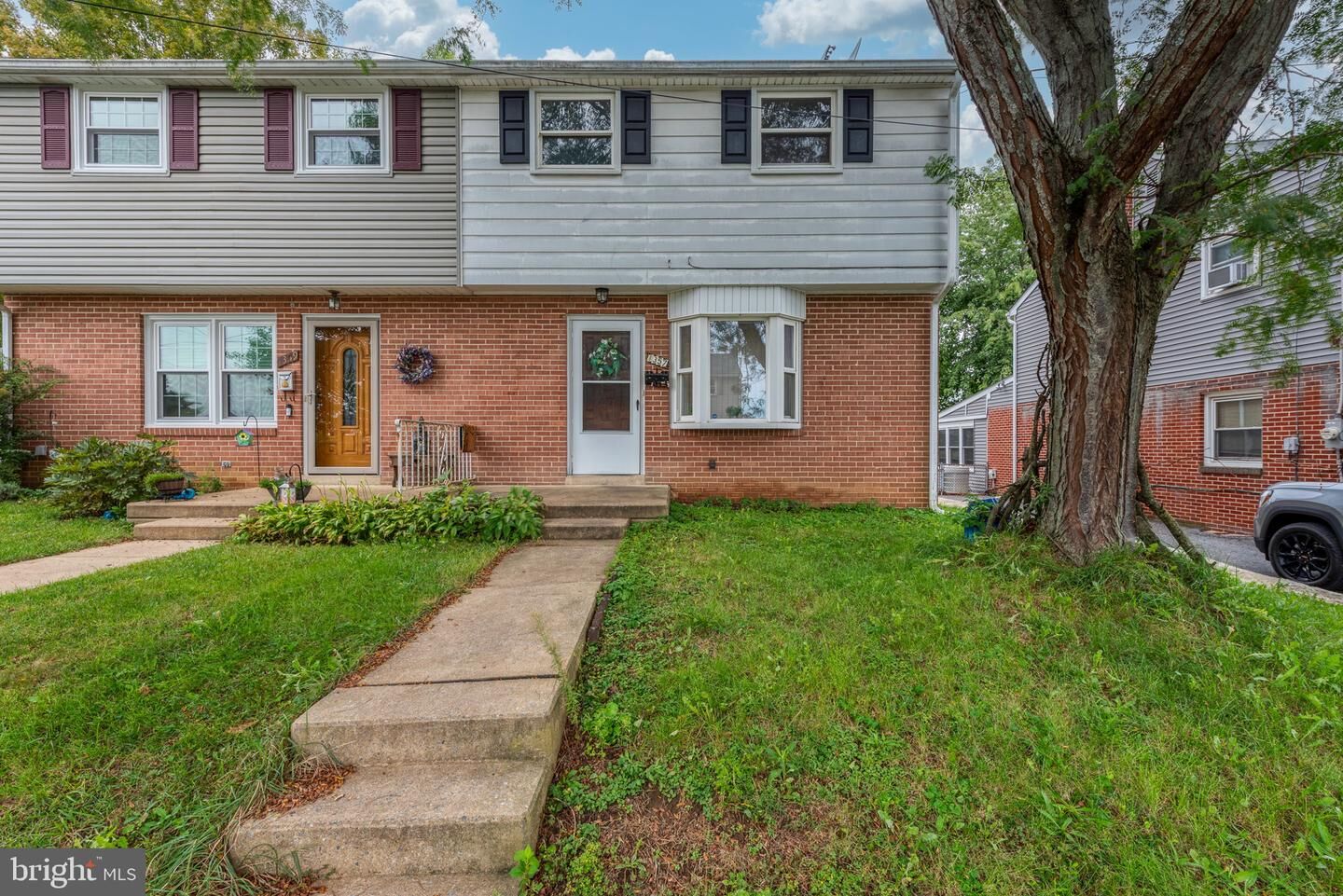 Property Photo:  1357 Calvert Lane  PA 17603 