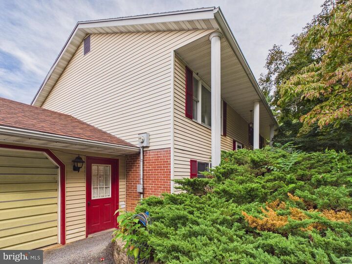 Property Photo: 147 Frogtown Road PA 17565