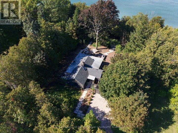 Property Photo:  33811 Union Road  ON N7A 3X8 