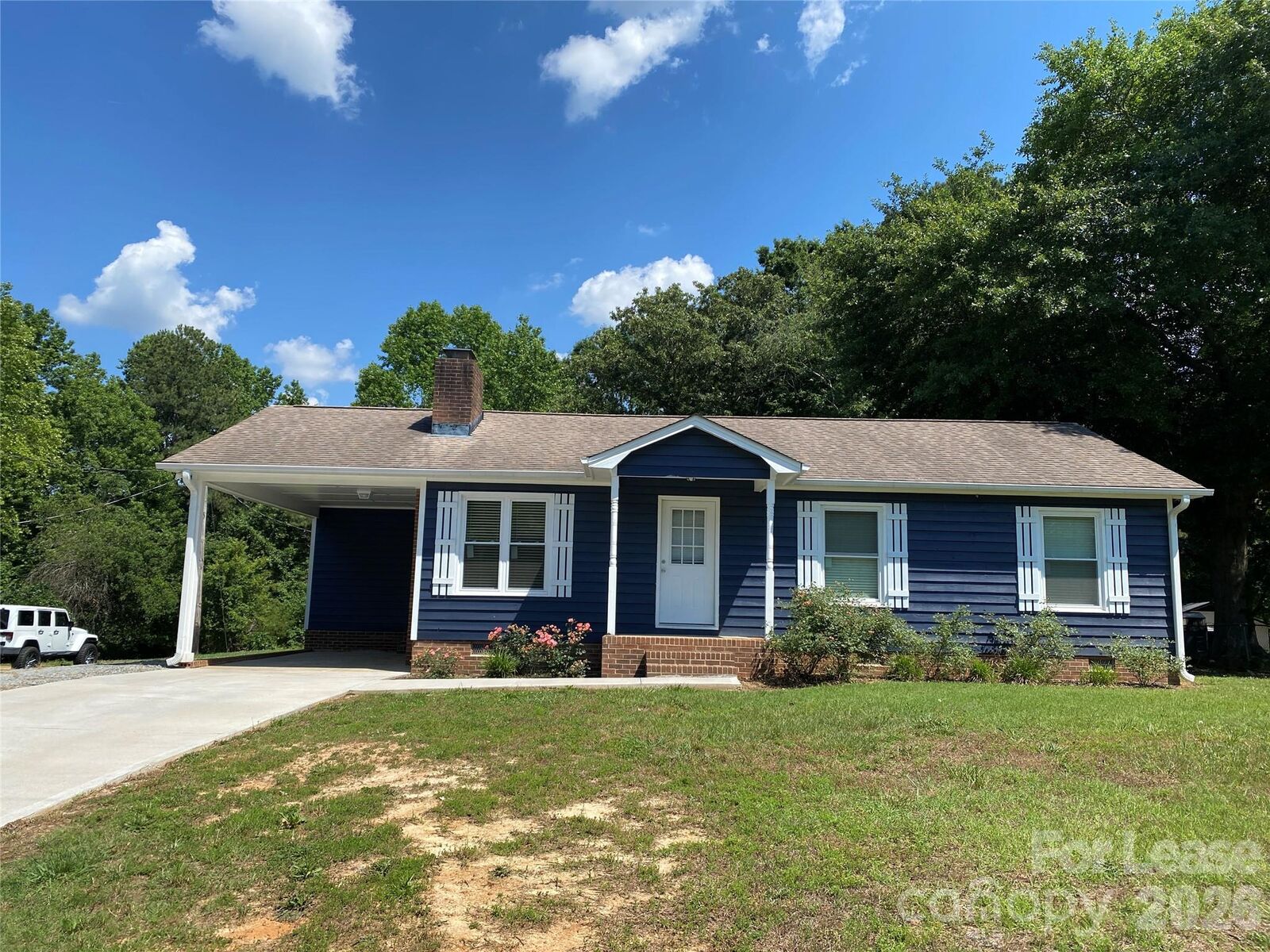 Property Photo:  204 Moritz Road  NC 28034 