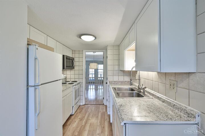 Property Photo:  10905 Barrington Court  OH 45242 