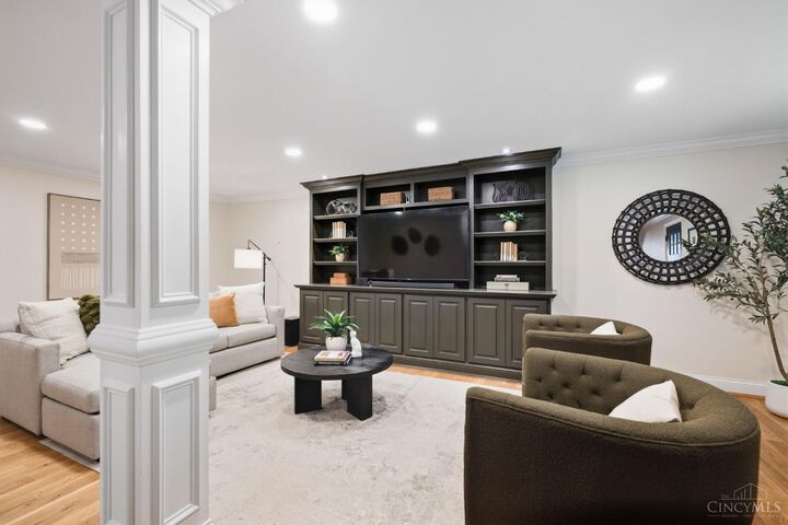 Property Photo: 1924 Ebenezer Road OH 45233