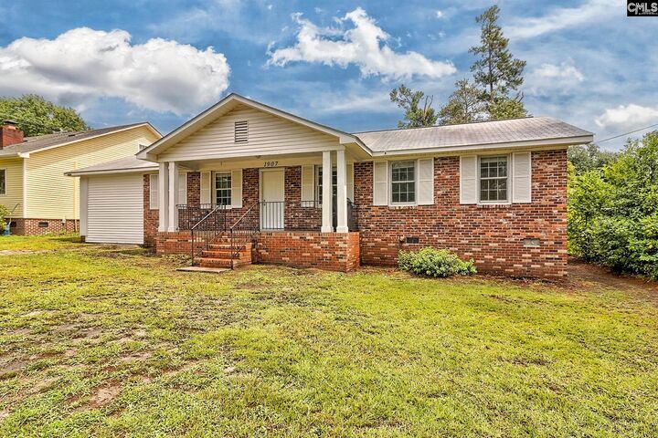 Property Photo: 1907 Holland SC 29169
