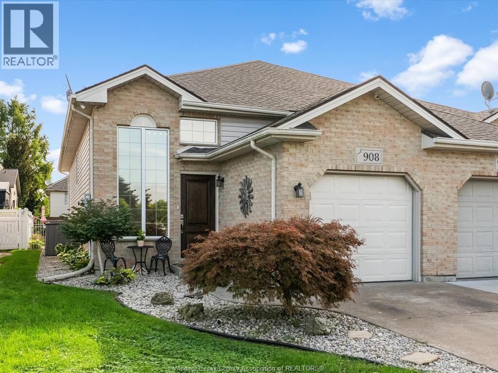 Property Photo:  908 Michael Drive  ON N8N 5A4 