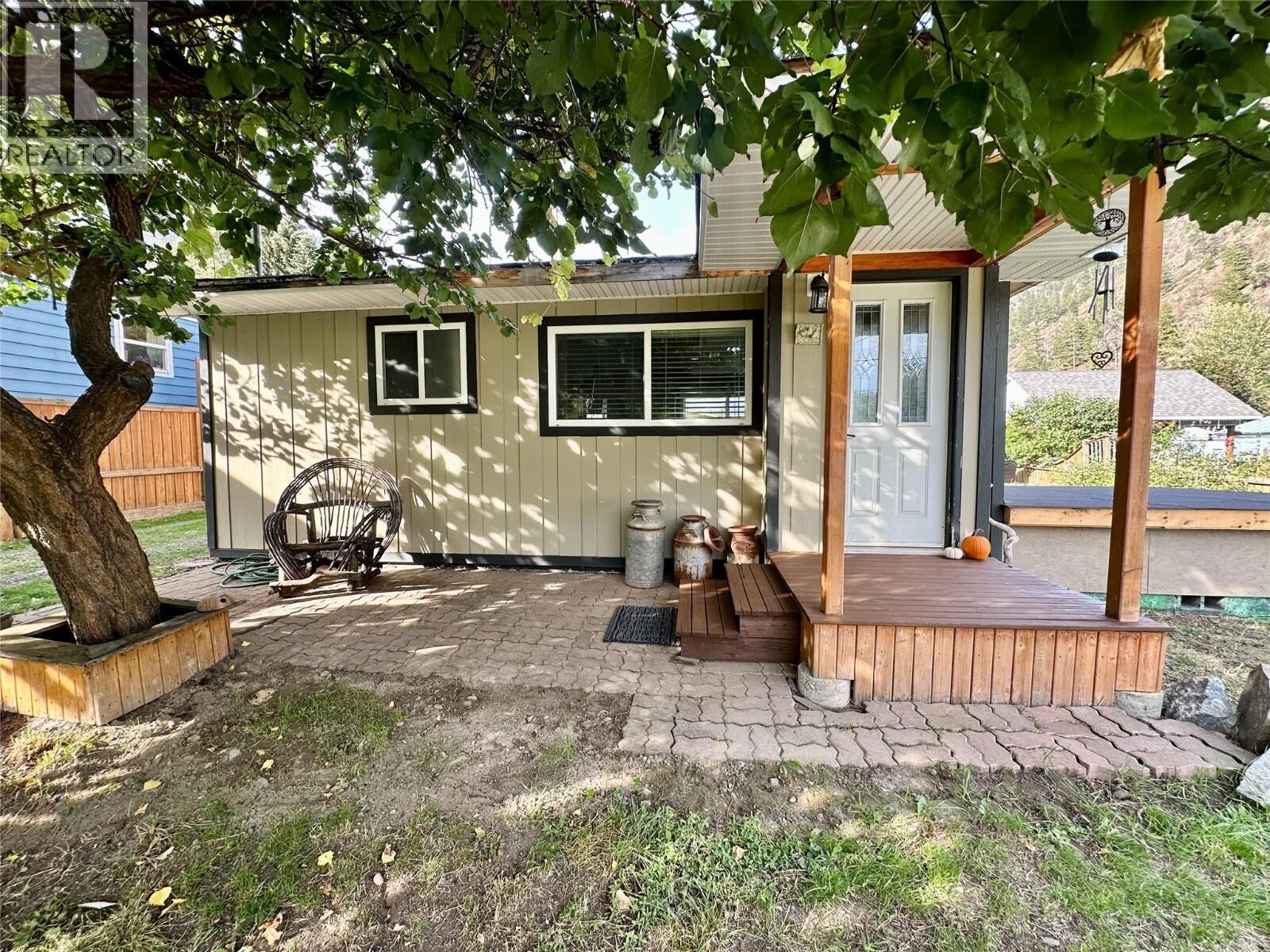 Property Photo:  2632 6th Street  BC V0X 1N0 