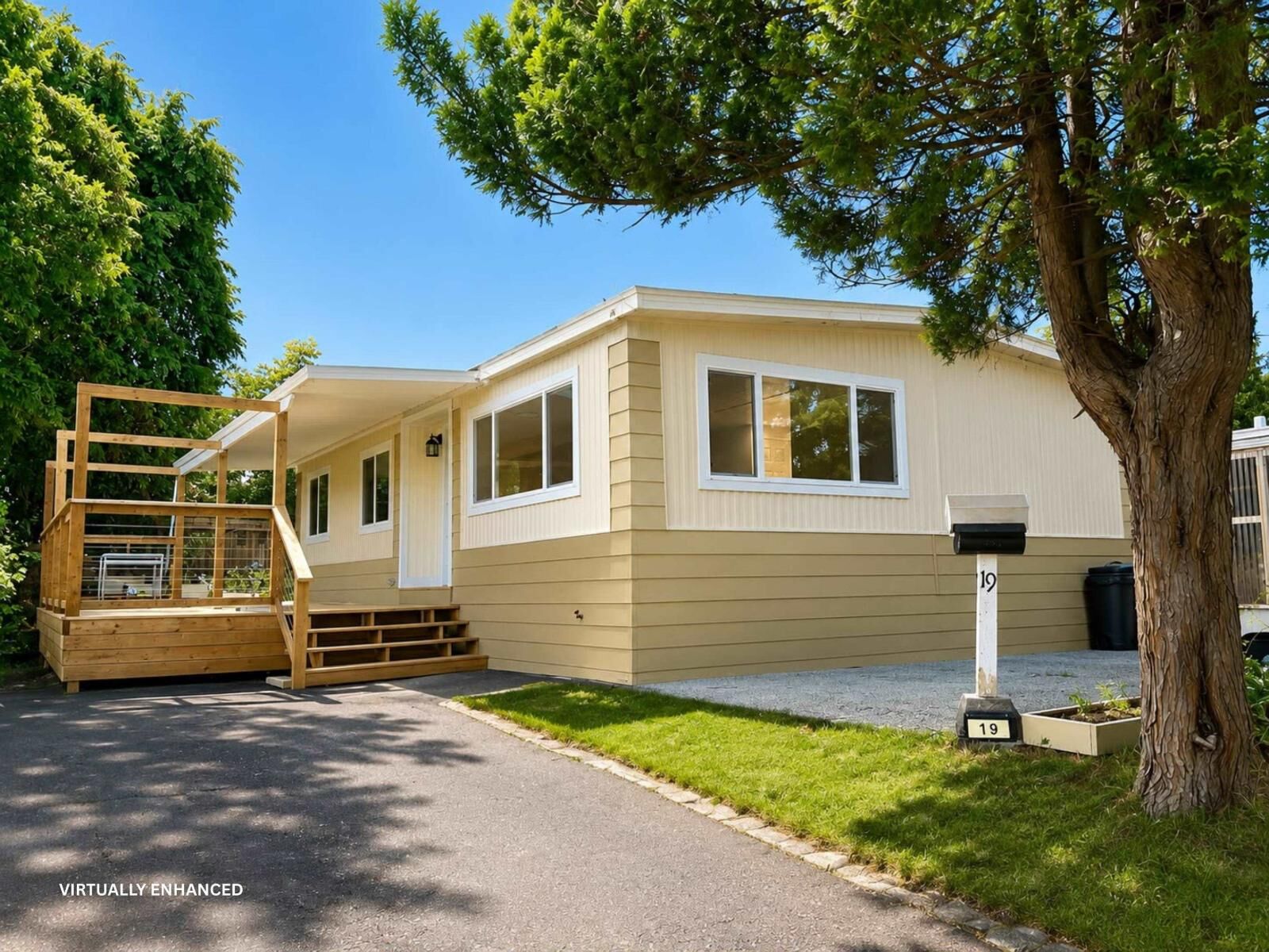 Property Photo:  13650 80 Avenue 19  BC V3W 6J8 