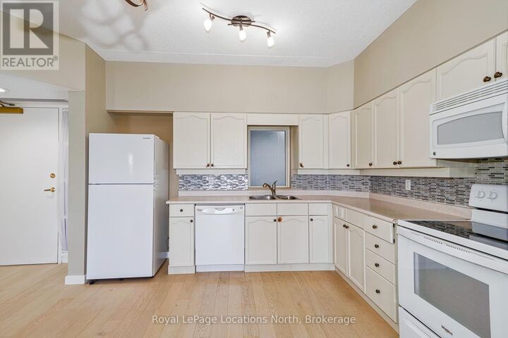 Property Photo: 49 Raglan Street 106 ON L9Y 1P7