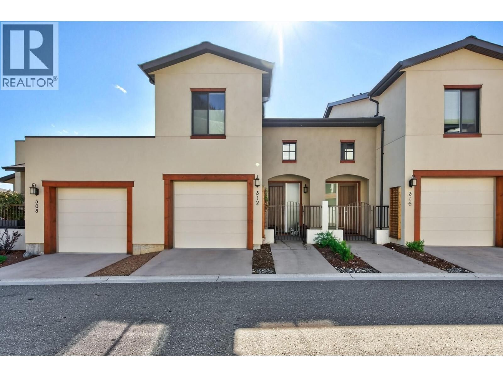 Property Photo:  312 Belmonte Avenue  BC V2H 0C6 
