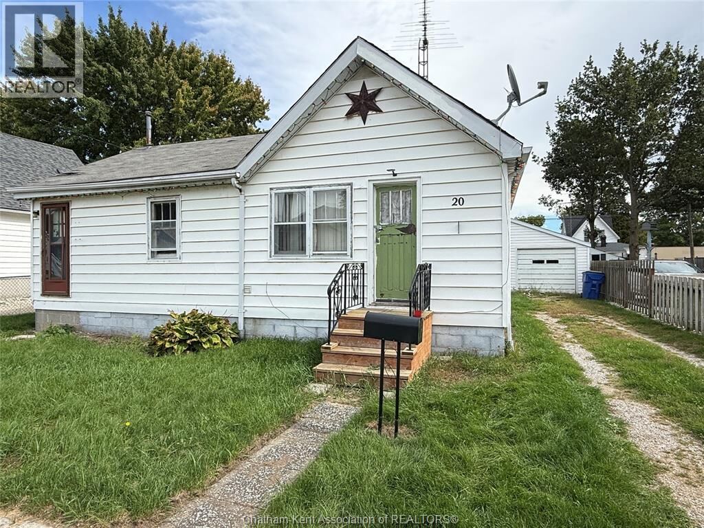 Property Photo:  20 First Street  ON N8A 3P9 