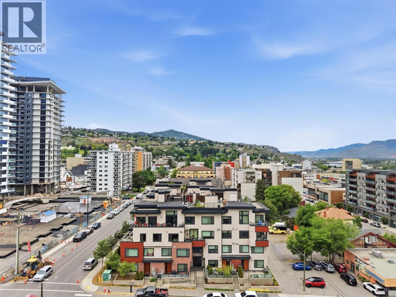 Property Photo:  460 5th Avenue 201  BC V2C 5Y2 
