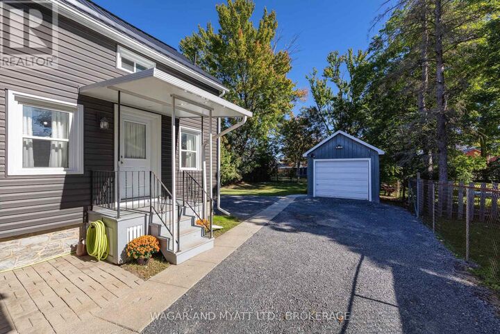 Property Photo:  205 Centre Street North  ON K7R 1N7 