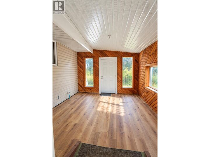 Property Photo:  9 Lillooet Crescent  BC V8C 1Z9 