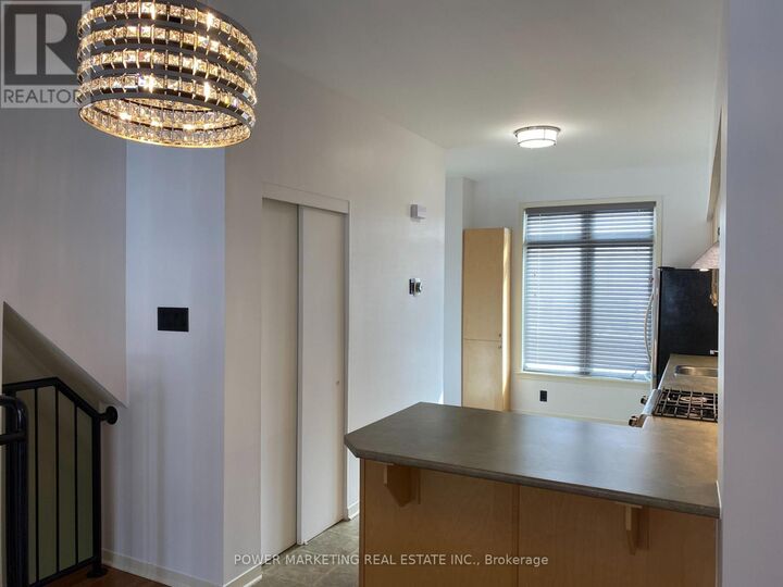 Property Photo:  799 Montreal Road 28  ON K1K 0S9 