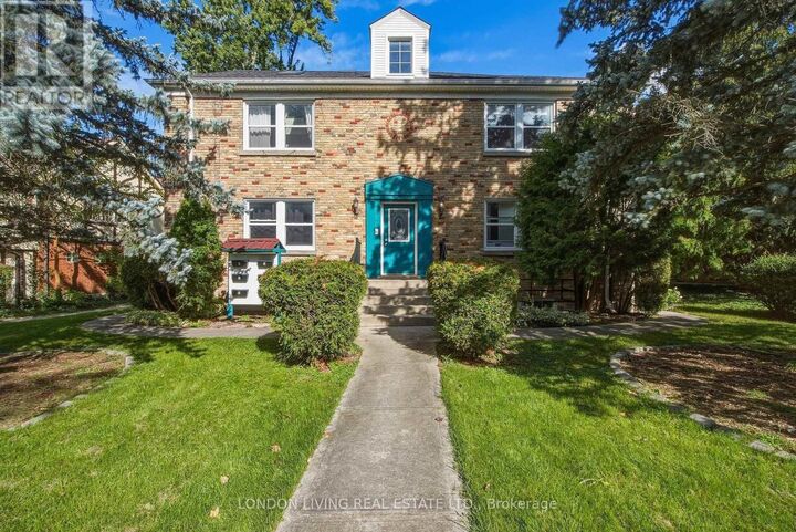Property Photo:  137 Windsor Crescent 4  ON N6C 1V9 