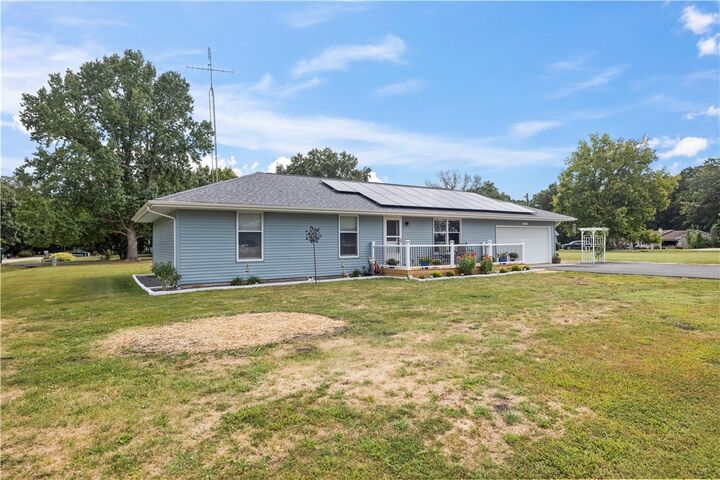 Property Photo:  1520 N 1900 East Road  IL 62565 