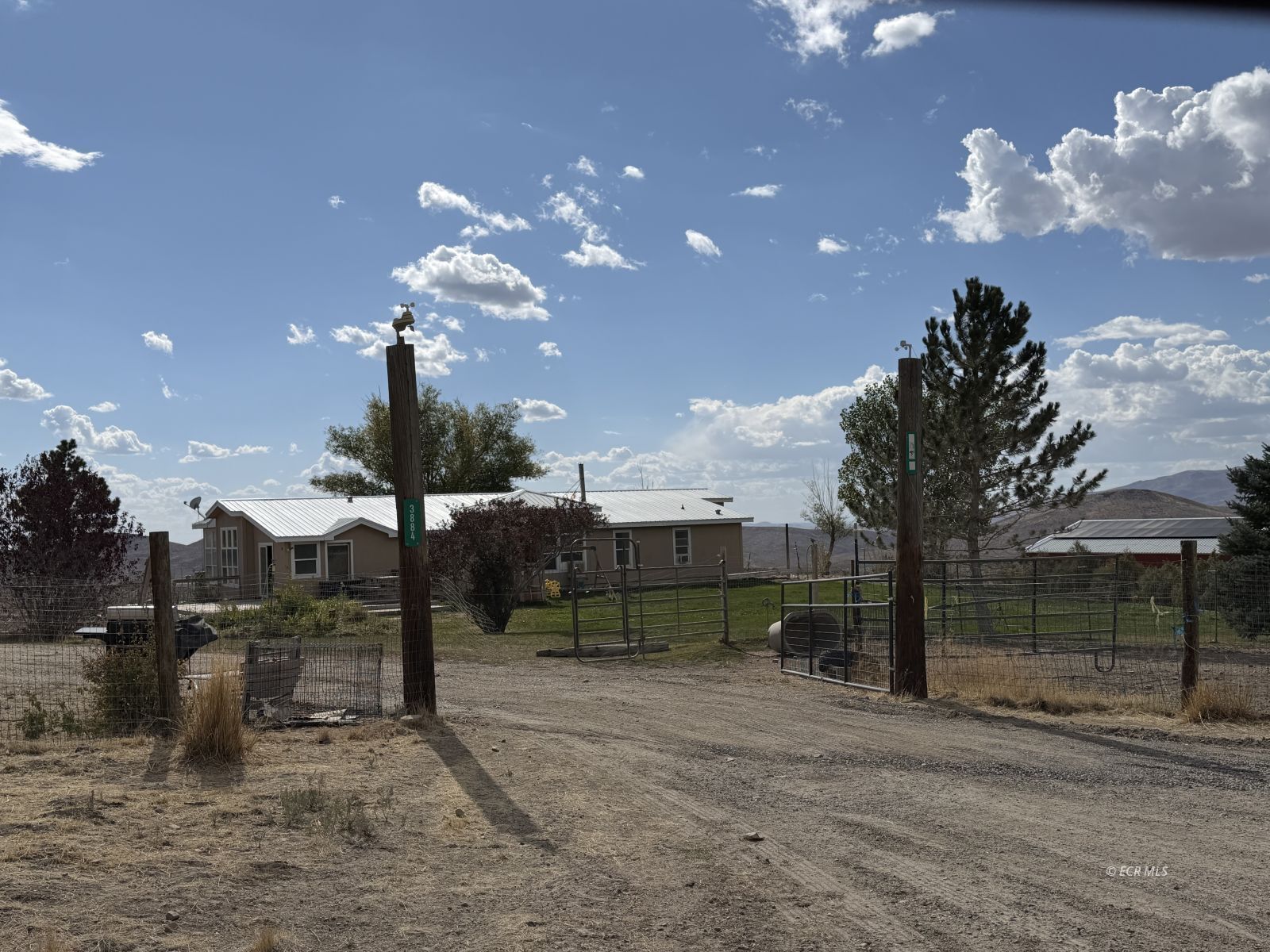Property Photo: 3884 Adobe Ranchos Drive NV 89801