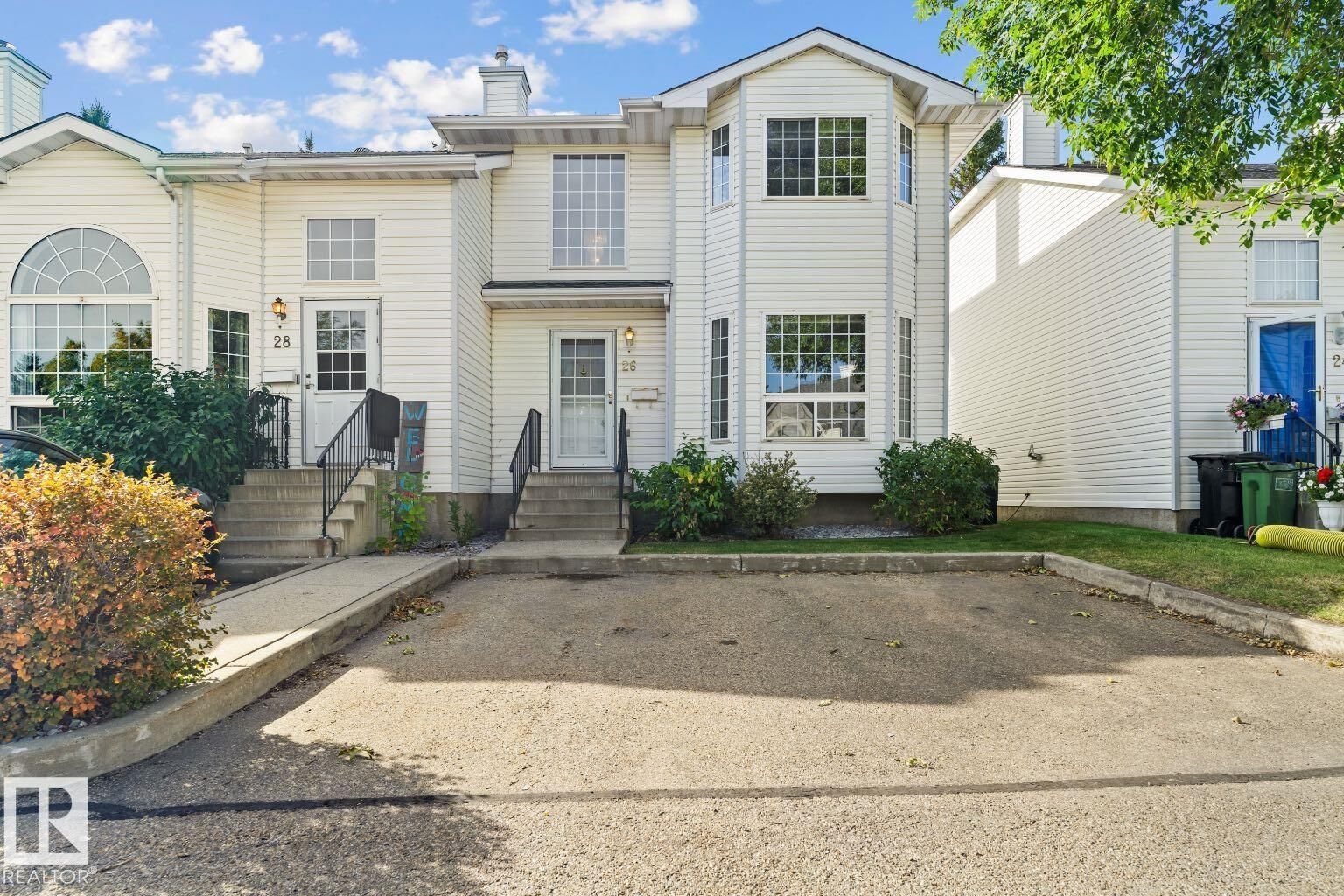 Property Photo:  3311 58 Street NW 26  AB T6L 6X3 