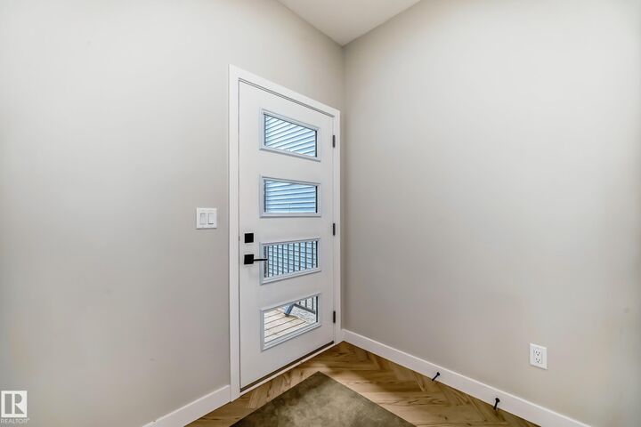 Property Photo:  2617 62 Street SW  AB T6X 3G3 