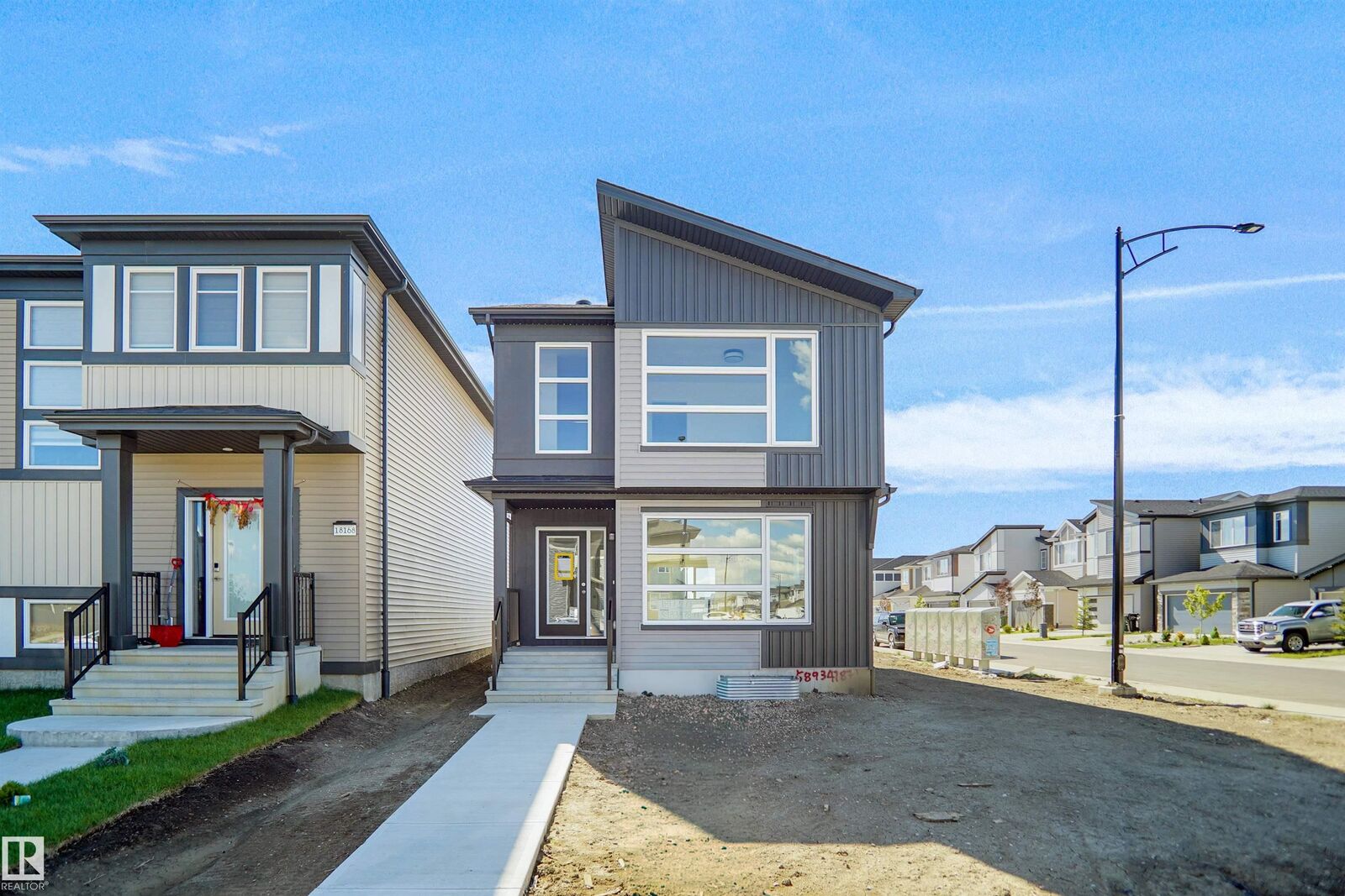 Property Photo:  13 Elis Link  AB T7X 2Z7 