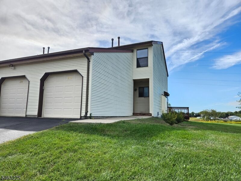 Property Photo:  233 Spruce Ct  NJ 08822 