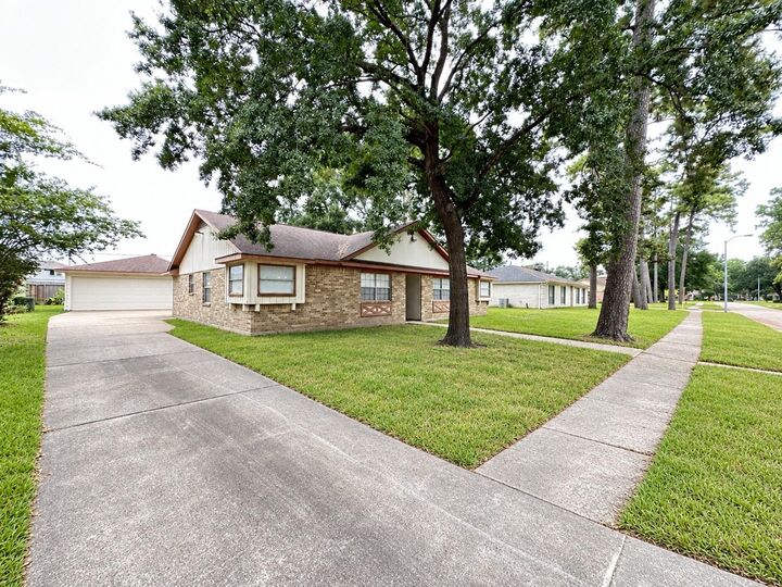 Property Photo: 21306 Old Ranch Road TX 77073
