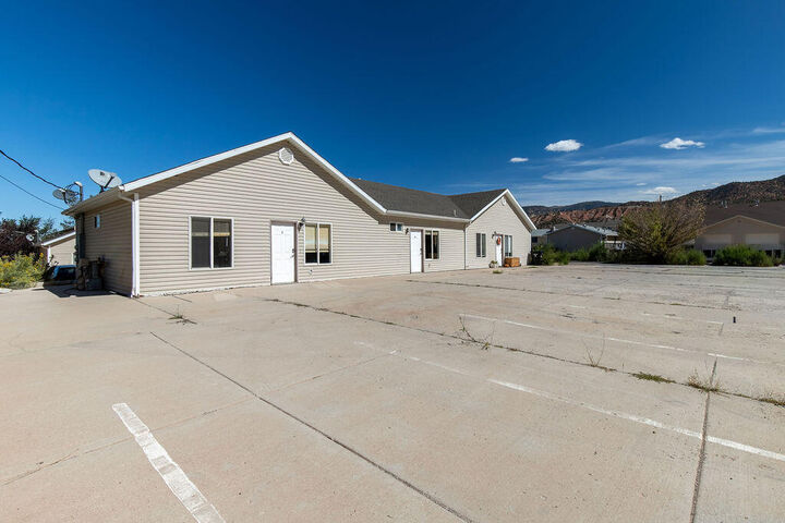 Property Photo: 858 S 170 W Tri-Plex UT 84720