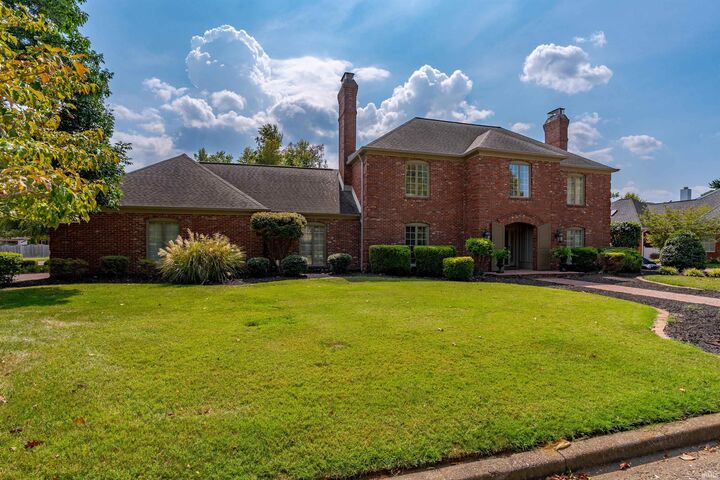 Property Photo:  201 Oriole Drive  IN 47715 