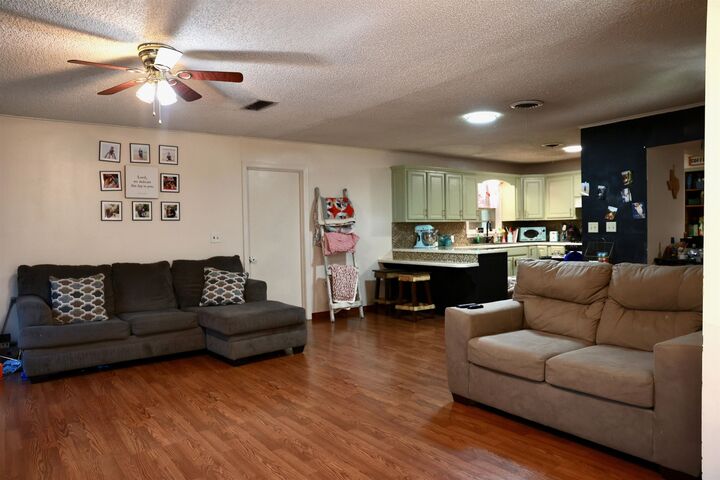 Property Photo: 214 N Bird Dr TX 75633