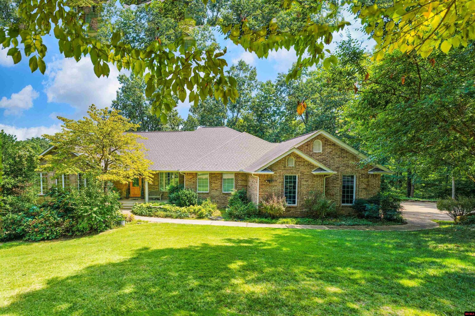 Property Photo:  121 Stonegate Drive  AR 72653 