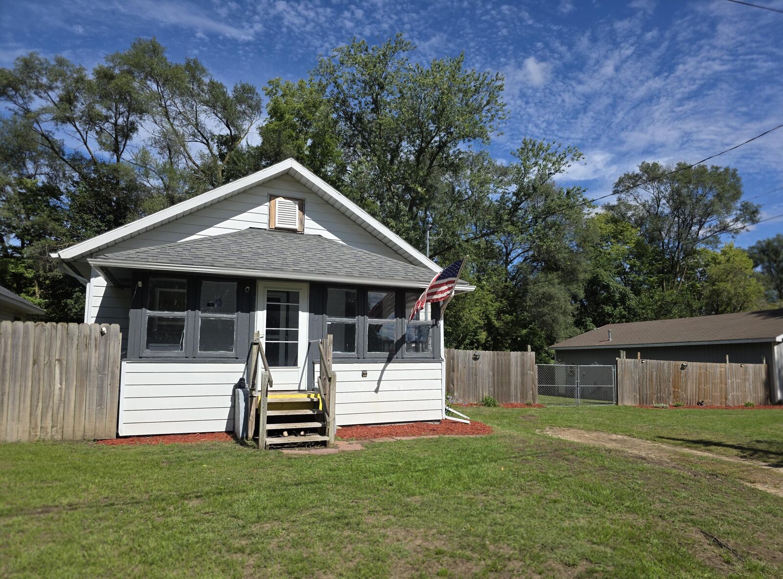 Property Photo: 237 Cohasset Avenue MI 49014