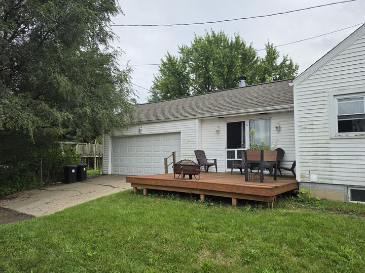 Property Photo: 119 Myrlice Court MI 49203