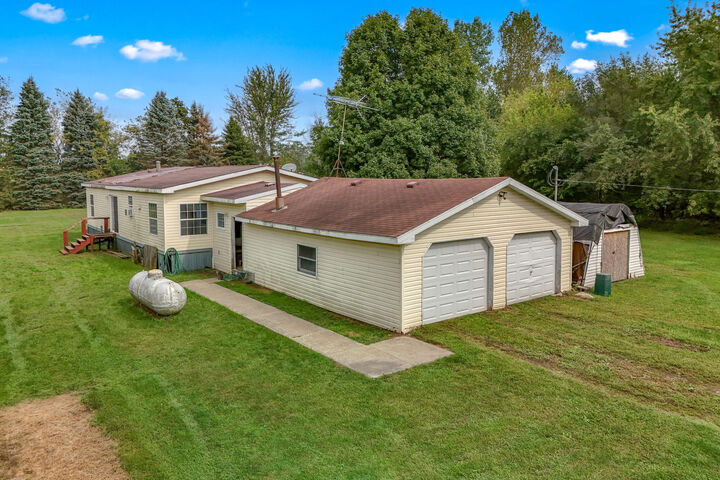 Property Photo:  474 Clarendon Road  MI 49082 