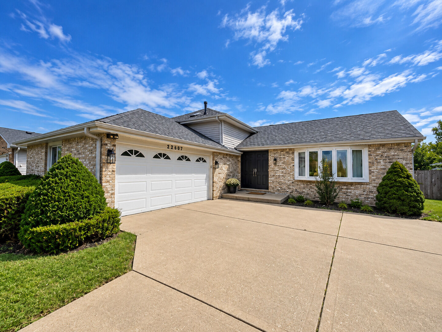 Property Photo: 22507 Latonia Lane IL 60471